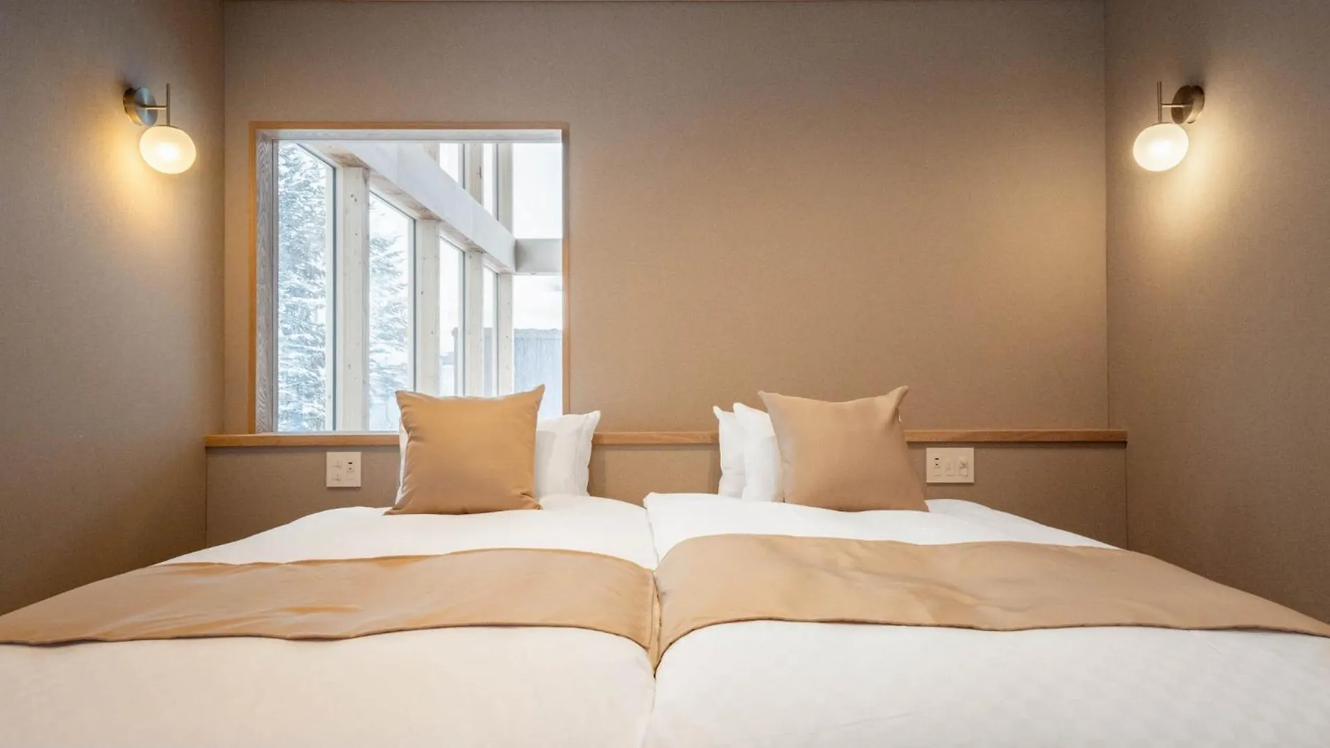 Rusutsu Hills Centro Apartment 0*,  Japan